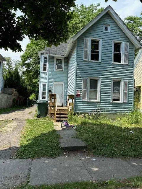 137 Cameron St, Rochester, NY 14606