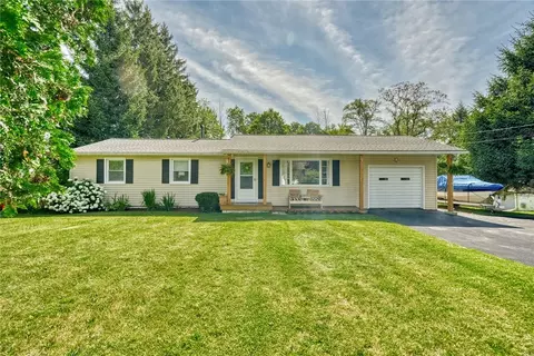 874 Chili Center Coldwater Rd, Chili, NY 14624