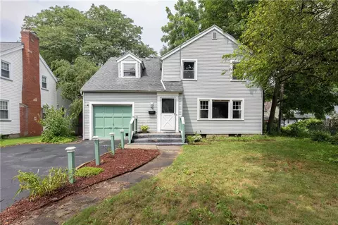 71 Ayer St, Greece, NY 14615