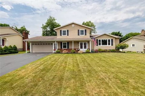 211 Vineyard Dr, Greece, NY 14616