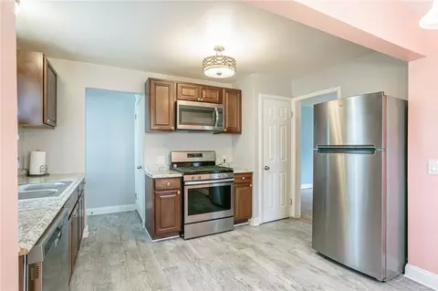 229 Brockley Rd, Irondequoit, NY 14609 photo 14