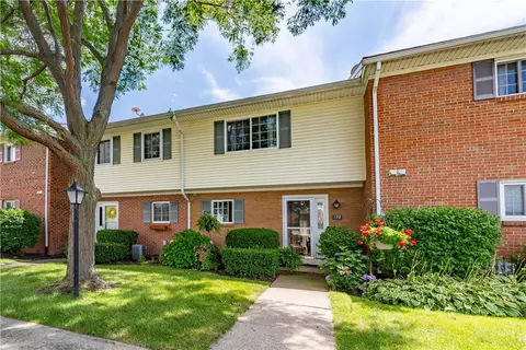 138 Holiday Harbour, Canandaigua, NY 14424