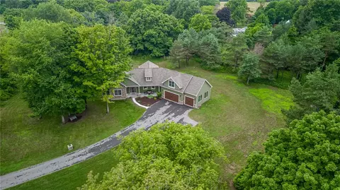 698 Herman Rd, Webster, NY 14580 photo 2
