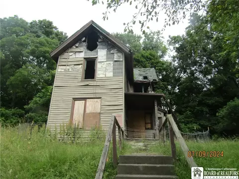 426 Allen St, Jamestown, NY 14701