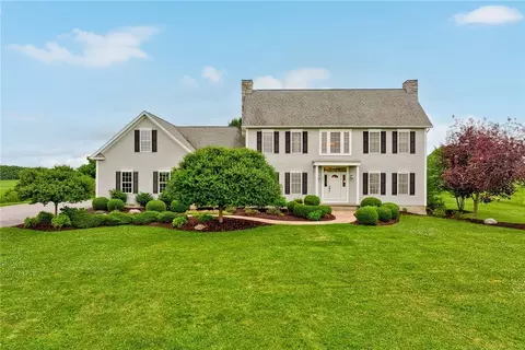 622 Quaker Meeting House Rd, Honeoye Falls, NY 14472