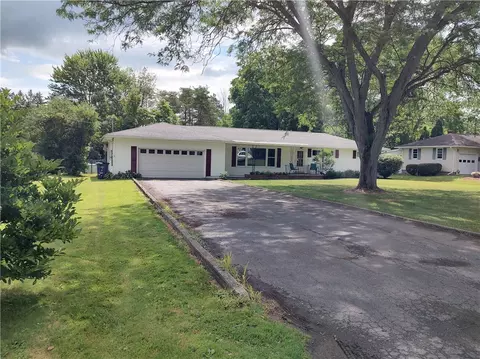 7 Stevenson St, Seneca Falls, NY 13148