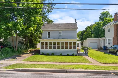 5962 New Hartford St, Wolcott, NY 14590