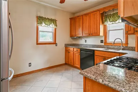 236 Barry Rd, Irondequoit, NY 14617 photo 9