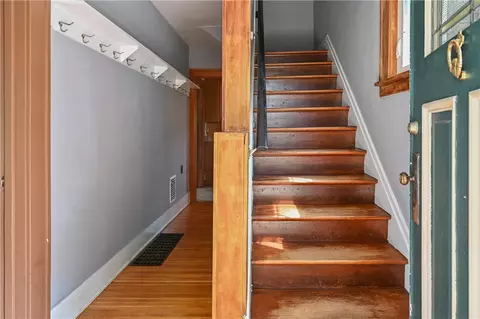 236 Barry Rd, Irondequoit, NY 14617 photo 4