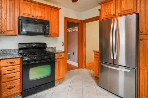 236 Barry Rd, Irondequoit, NY 14617 photo 11