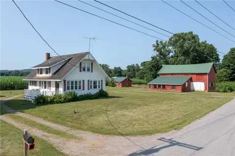 2070 Halstead Rd, Nunda, NY 14517