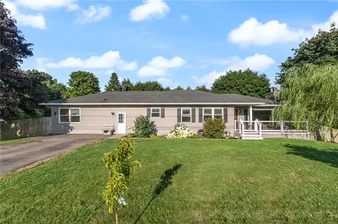2394 W Walworth Rd, Macedon, NY 14502