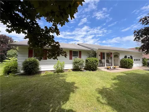 5052 North Rd, Canandaigua, NY 14424