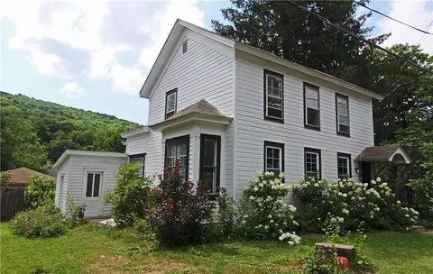 305 Halcottsville Rd, Middletown, NY 12438