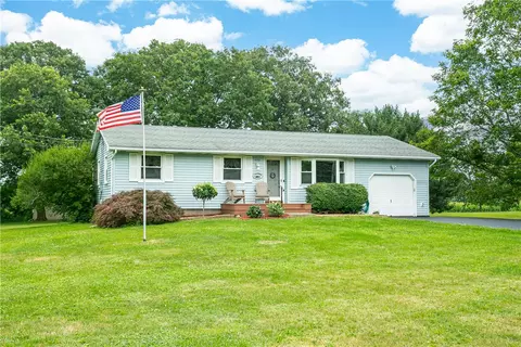 4361 Hulberton Rd, Holley, NY 14470