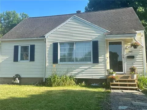 301 Rand St, Rochester, NY 14615