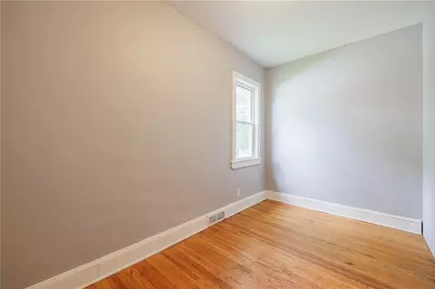 341 Knapp Ave, Irondequoit, NY 14609 photo 8