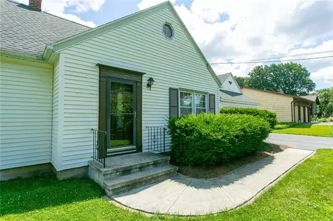 260 Buckman Rd, Greece, NY 14615