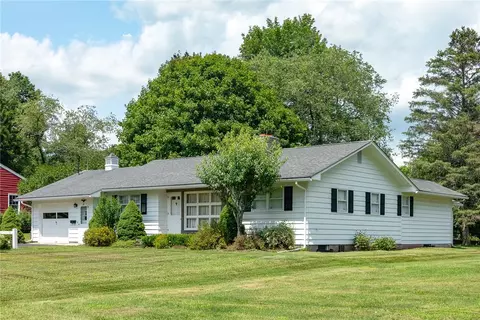 21 Delview Ter, Delhi, NY 13753