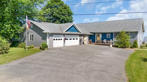 10755 Maple Vw, Huron, NY 14590