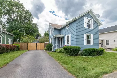 39 Cypress St, Rochester, NY 14620