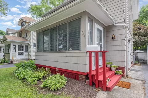 284 Wisconsin St, Rochester, NY 14609