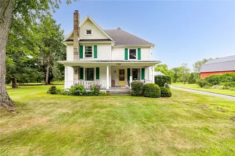 2987 Seeley Rd, Williamson, NY 14589