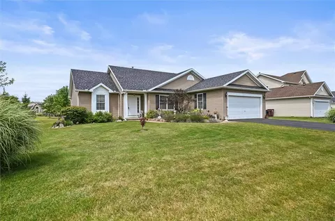 3 Everton Run, Chili, NY 14514