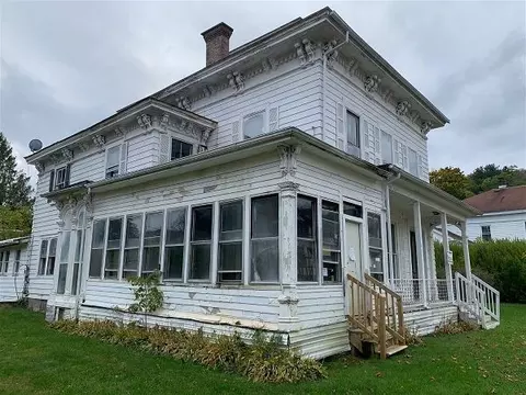 10 Commercial St, Butternuts, NY 13776