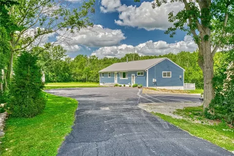 209 Humphrey Rd, Chili, NY 14546