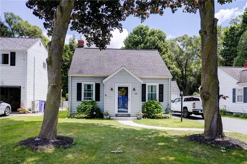 28 Fenton Rd, Chili, NY 14624