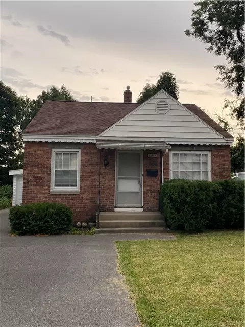 151 Burns Ave, Syracuse, NY 13206