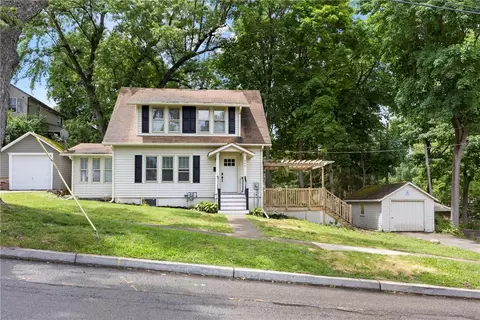 247 Wall St, Corning, NY 14830