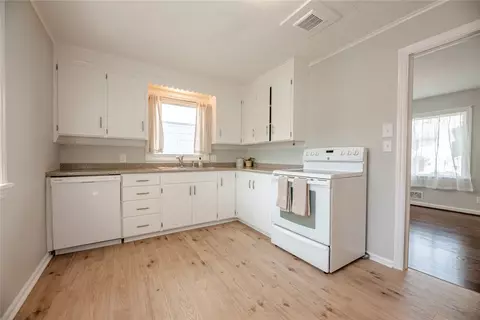 35 Aragon Ave, Irondequoit, NY 14622 photo 10