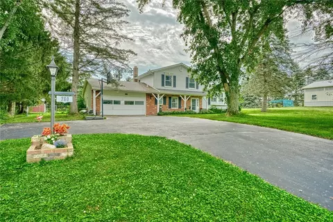 260 Stottle Rd, Chili, NY 14546
