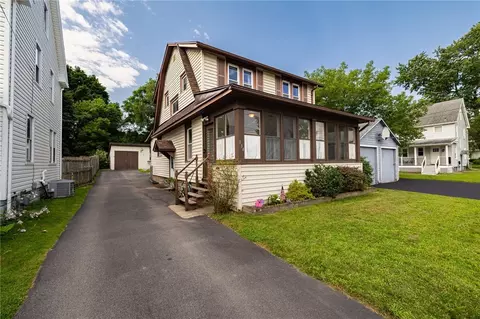 334 W Elm St, East Rochester, NY 14445