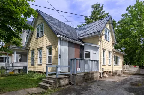 424 Emerson St, Rochester, NY 14613