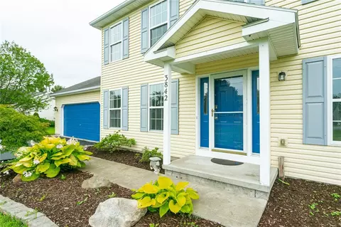 3842 Shepherd Rd, Williamson, NY 14589 photo 4