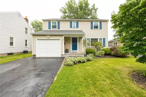 27 Gilbert Dr, Irondequoit, NY 14609 photo 2
