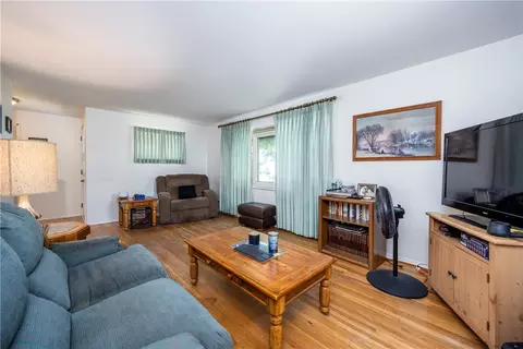 21 Eldora Dr, Gates, NY 14624 photo 9