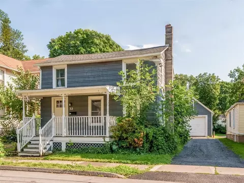 32 Union St, Sweden, NY 14420