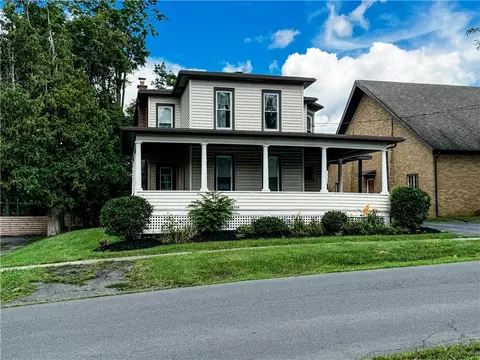 2667 Hamilton St, Brutus, NY 13166