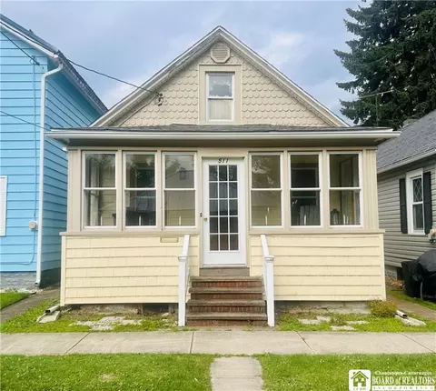 511 Canary St, Dunkirk, NY 14048