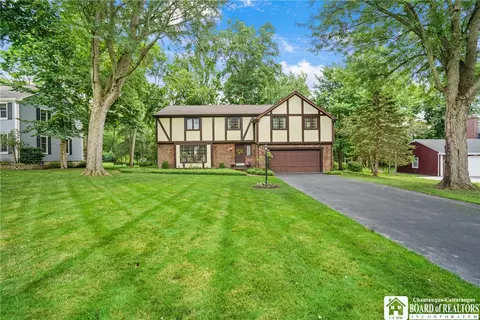 222 Stonehenge Dr, Orchard Park, NY 14127