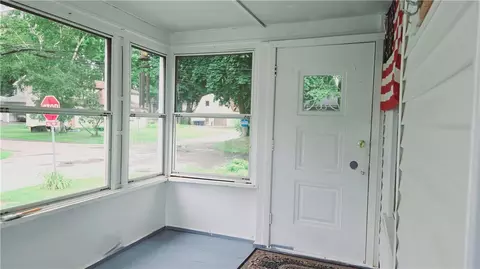 124 SE Breezway Dr NW, Irondequoit, NY 14622 photo 14