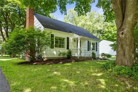 145 Forest Hills Rd, Rochester, NY 14625