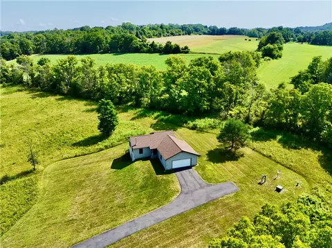 7682 Hallock Road Rd, Bloomfield, NY 14469