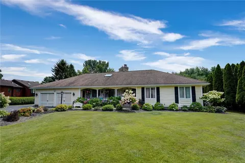 757 Stony Point Rd, Ogden, NY 14559