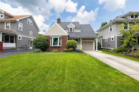 202 Colebourne Rd, Rochester, NY 14609
