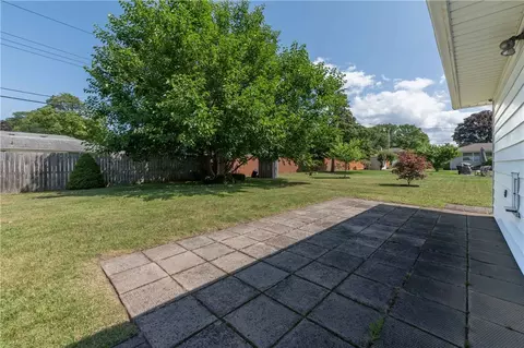 82 Carol Dr, Irondequoit, NY 14617 photo 38